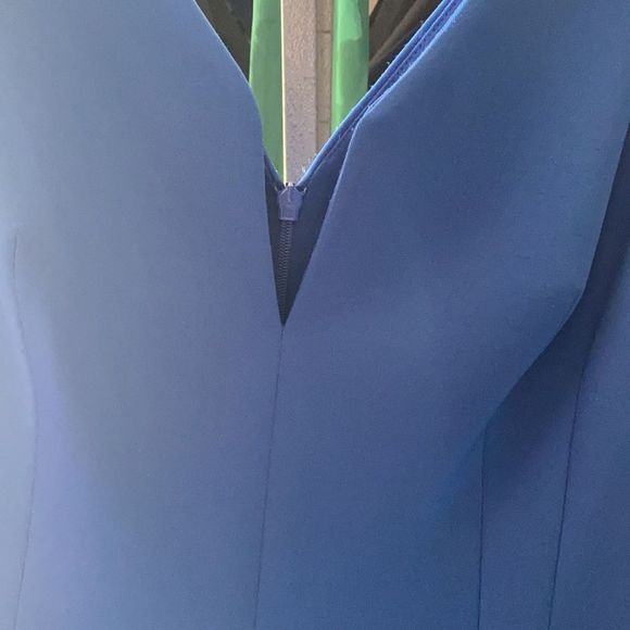 Black Halo Blue Hendricks Sleeveless Column Dress - Picture 6 of 7